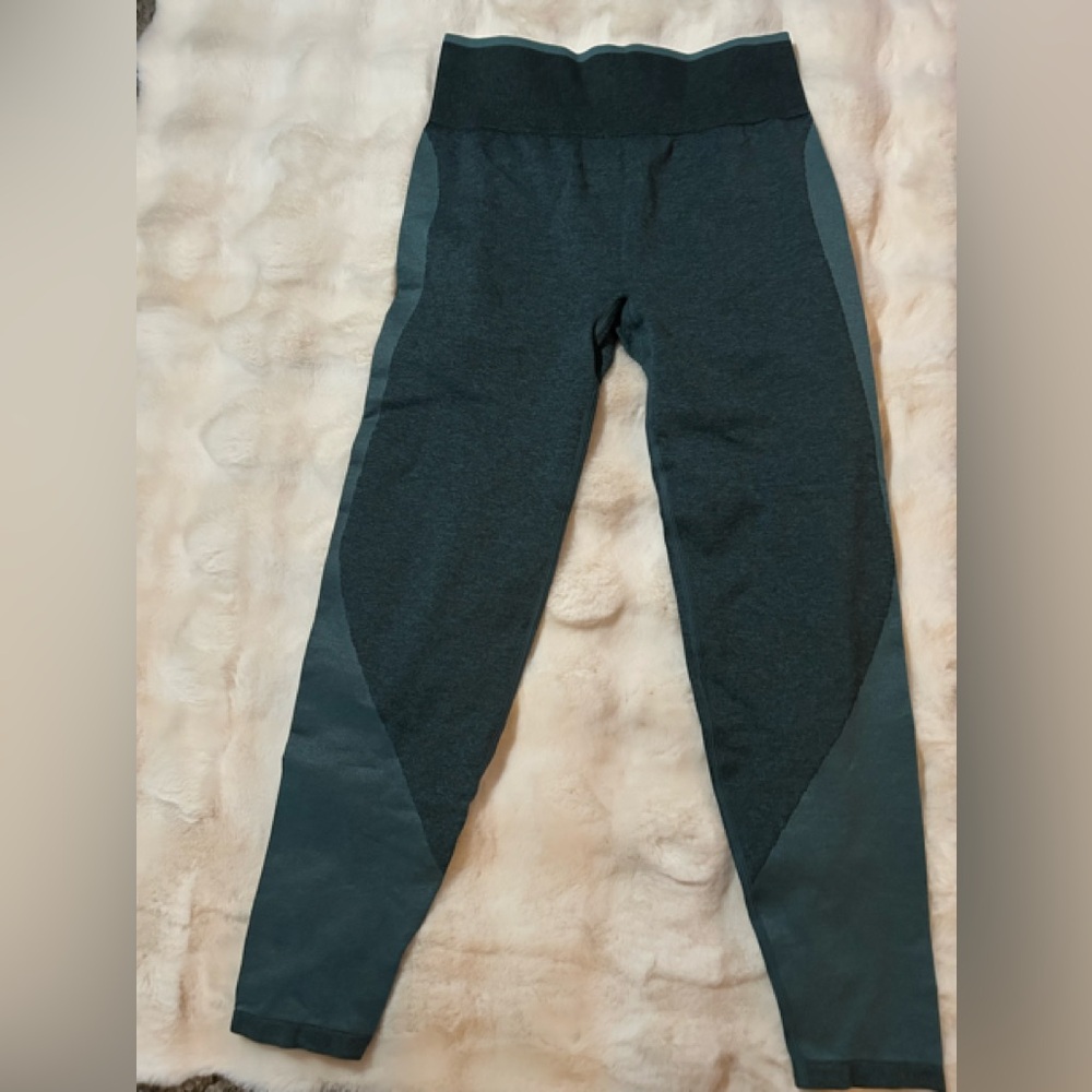 PINK Victoria's Secret Charcoal Leggings